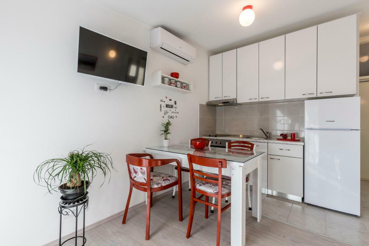 Apartment Taja, Cijela Kuca I Vrt Samo Za Vas Spalato Esterno foto